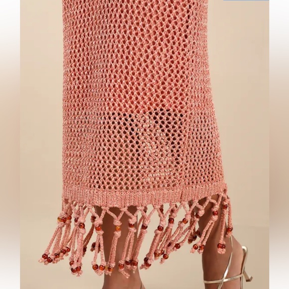 New! Lulu’s Marama Shiny Coral Crochet Sleeveless Fringe Midi Dress - Picture 5 of 10